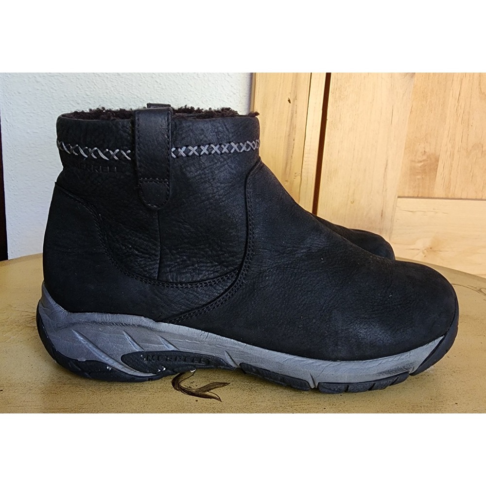 Merrell Sz 7.5 W Black Leather Faux Fur Lining Ankle Boots‎ J003616W